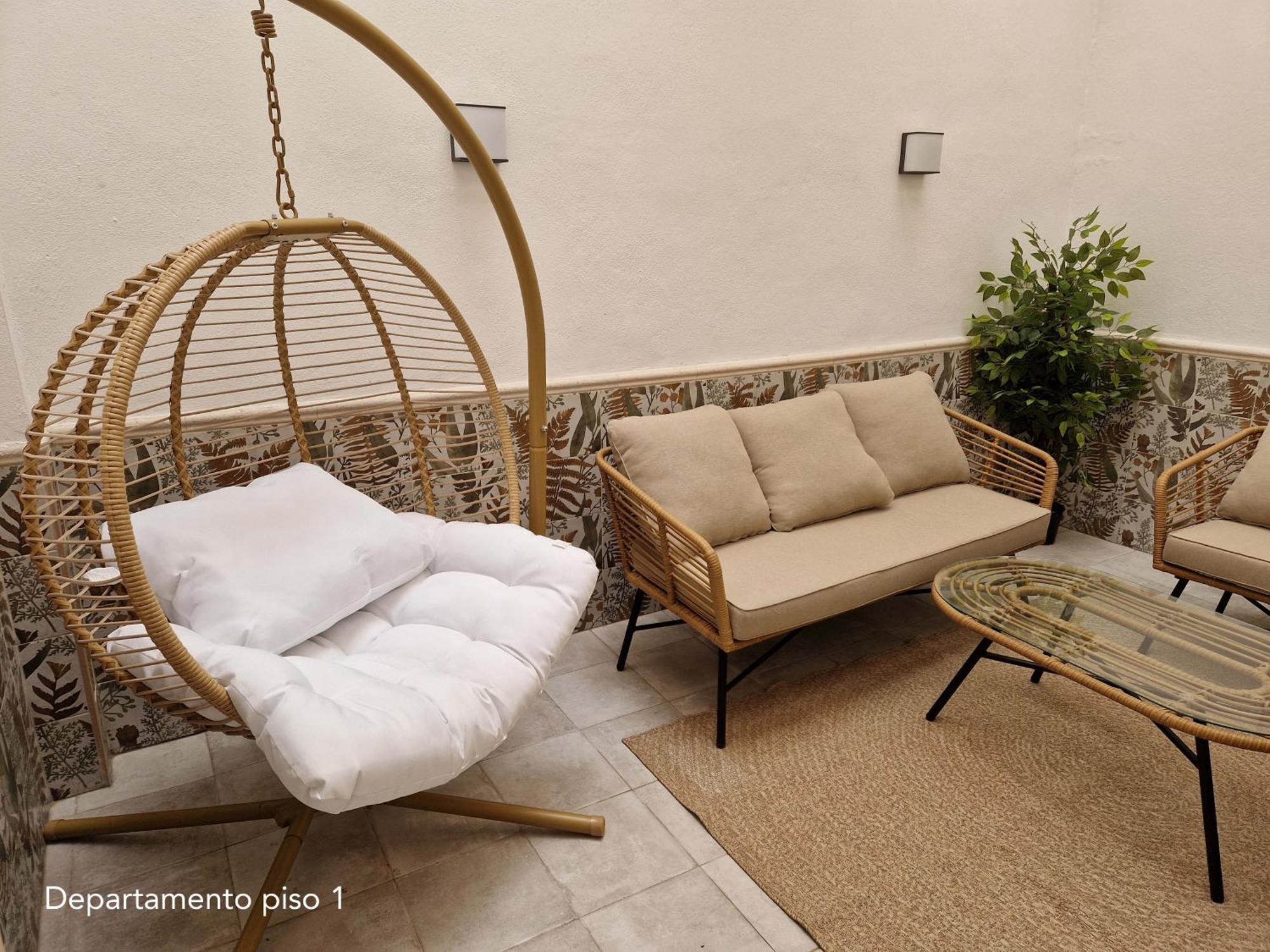 Virgen De Gracia Apartment *